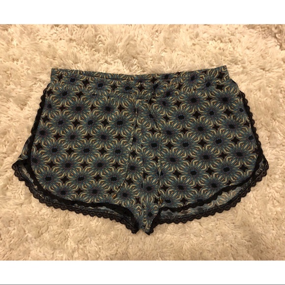 Sans Souci Pants - Trendy shorts